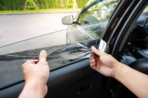 Common Signs You Need Window Tint Removal For Your Vehicle Los Angeles CA